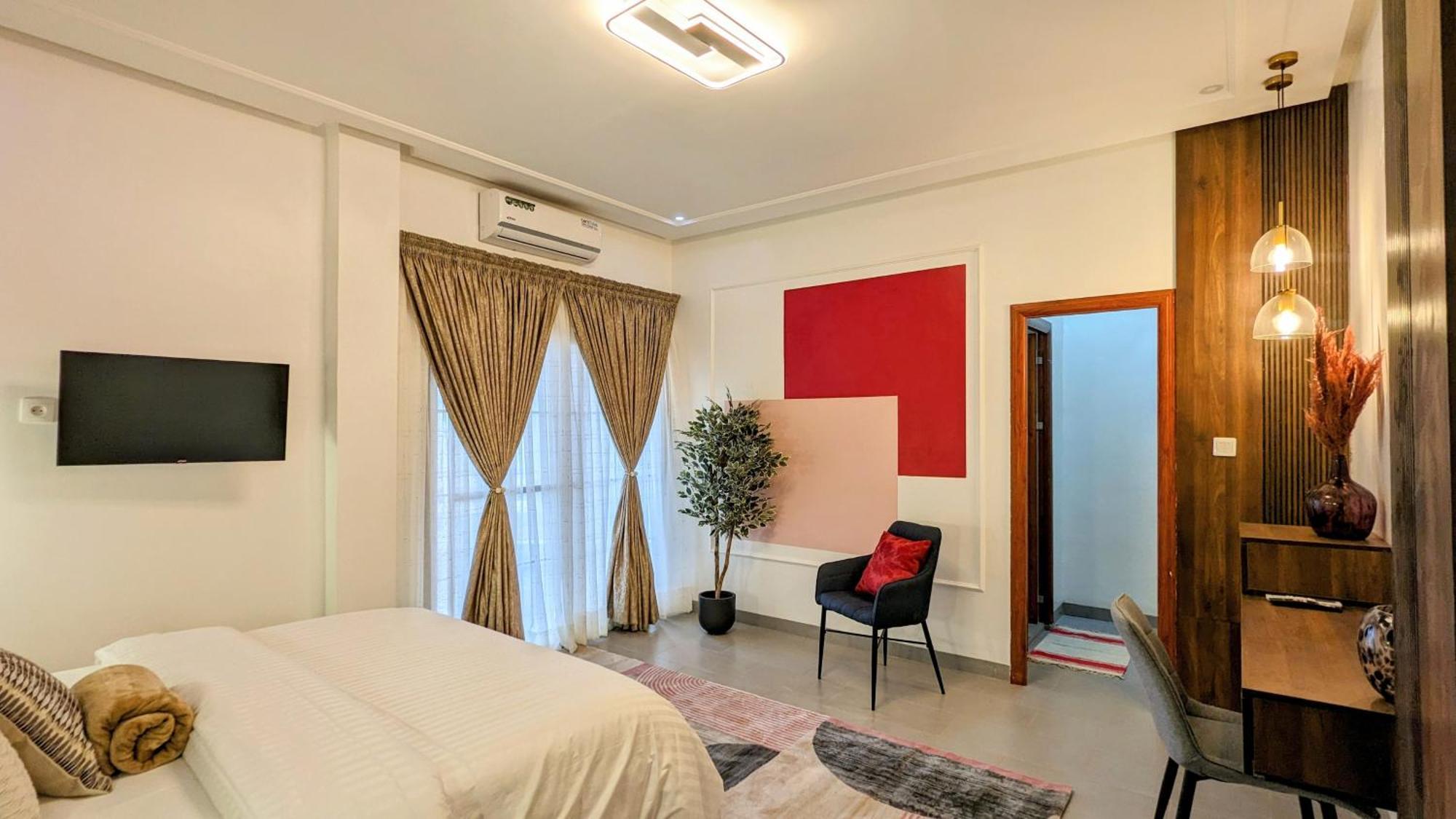 Lighthouse Signature Aparthotel