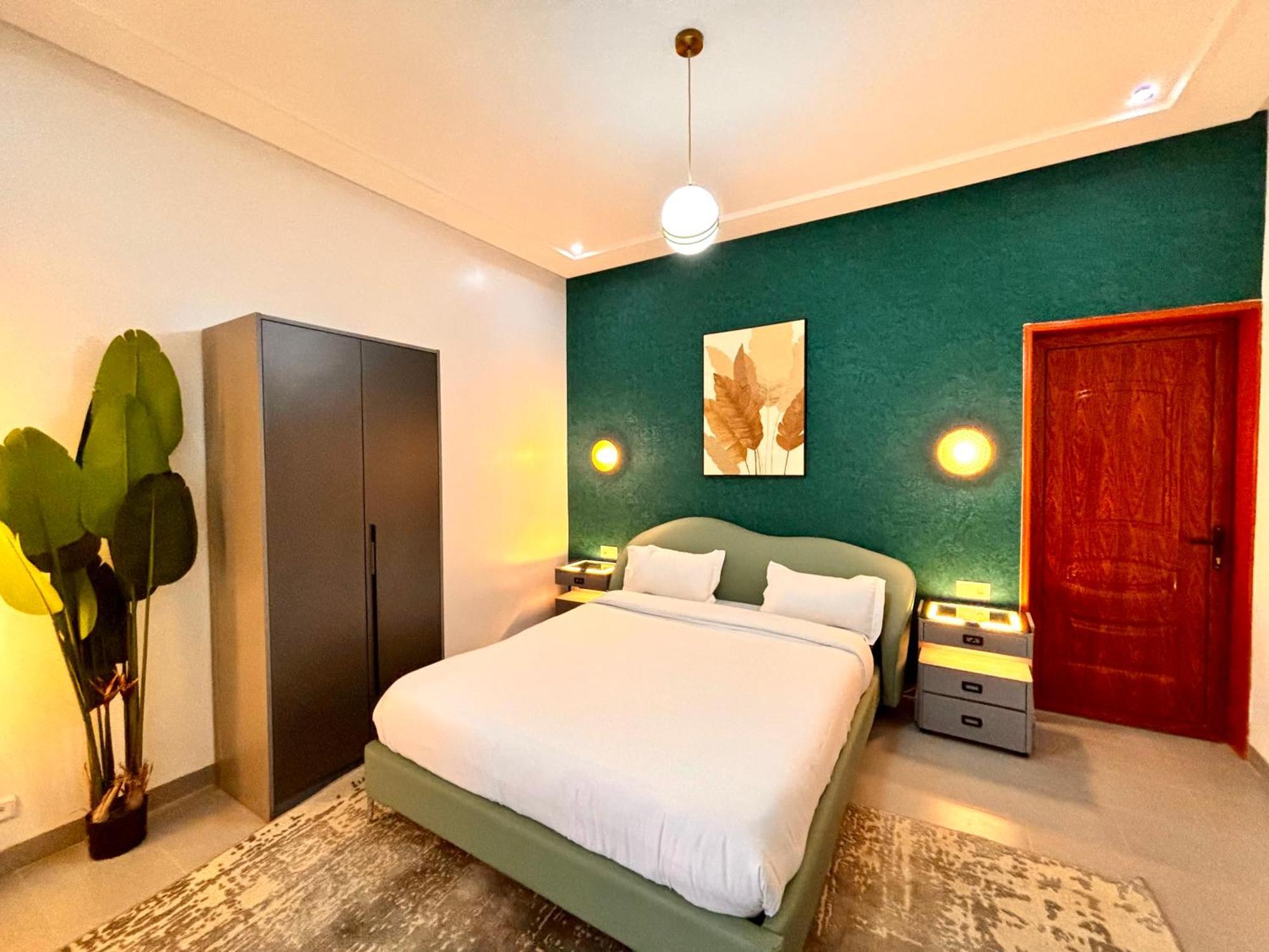 Lighthouse Signature Aparthotel *